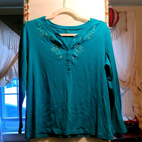 Embroidered top - Picture 1 of 3